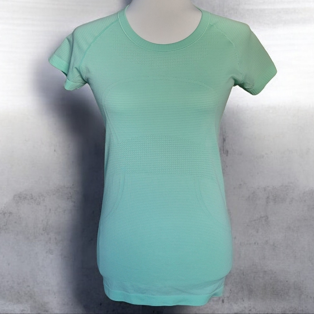 Lululemon Athletica Swiftly Tech Hip Length Short Sleeve Tee, Size 6, Mint Green